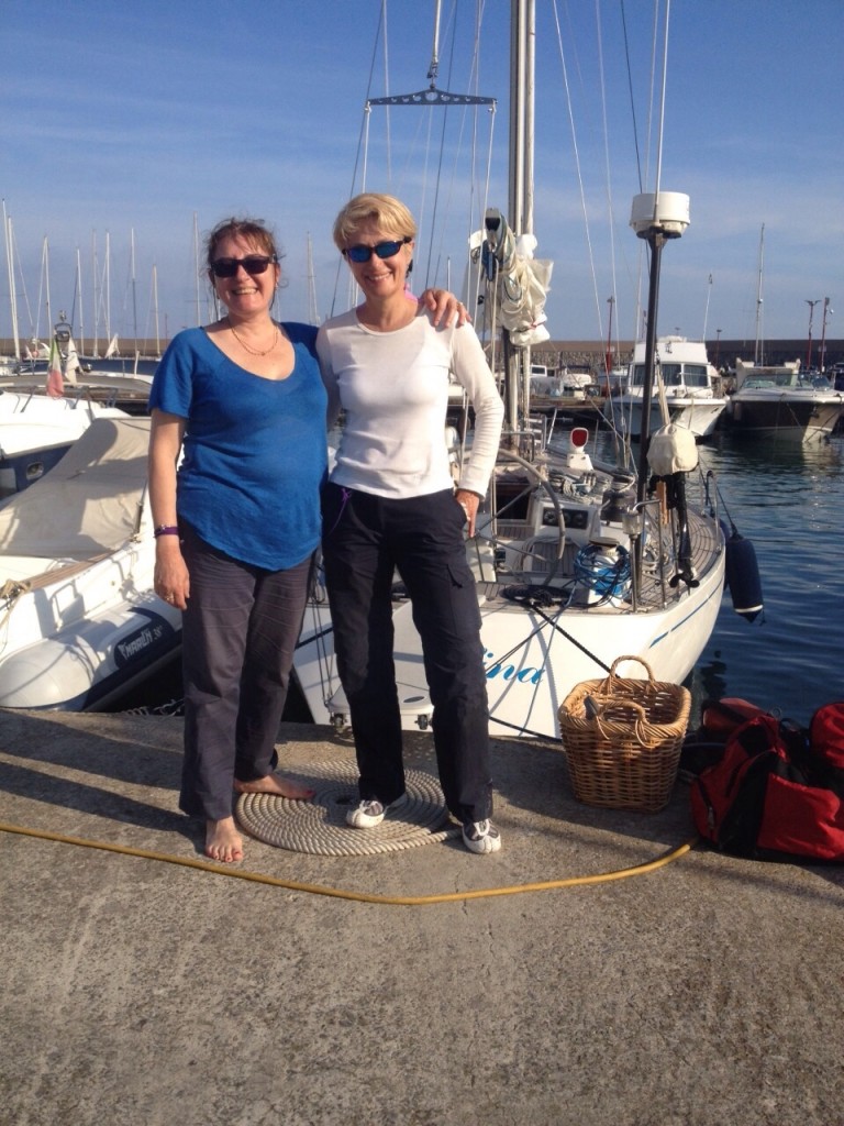 mary e carla sul molo IMG-20150531-WA0028